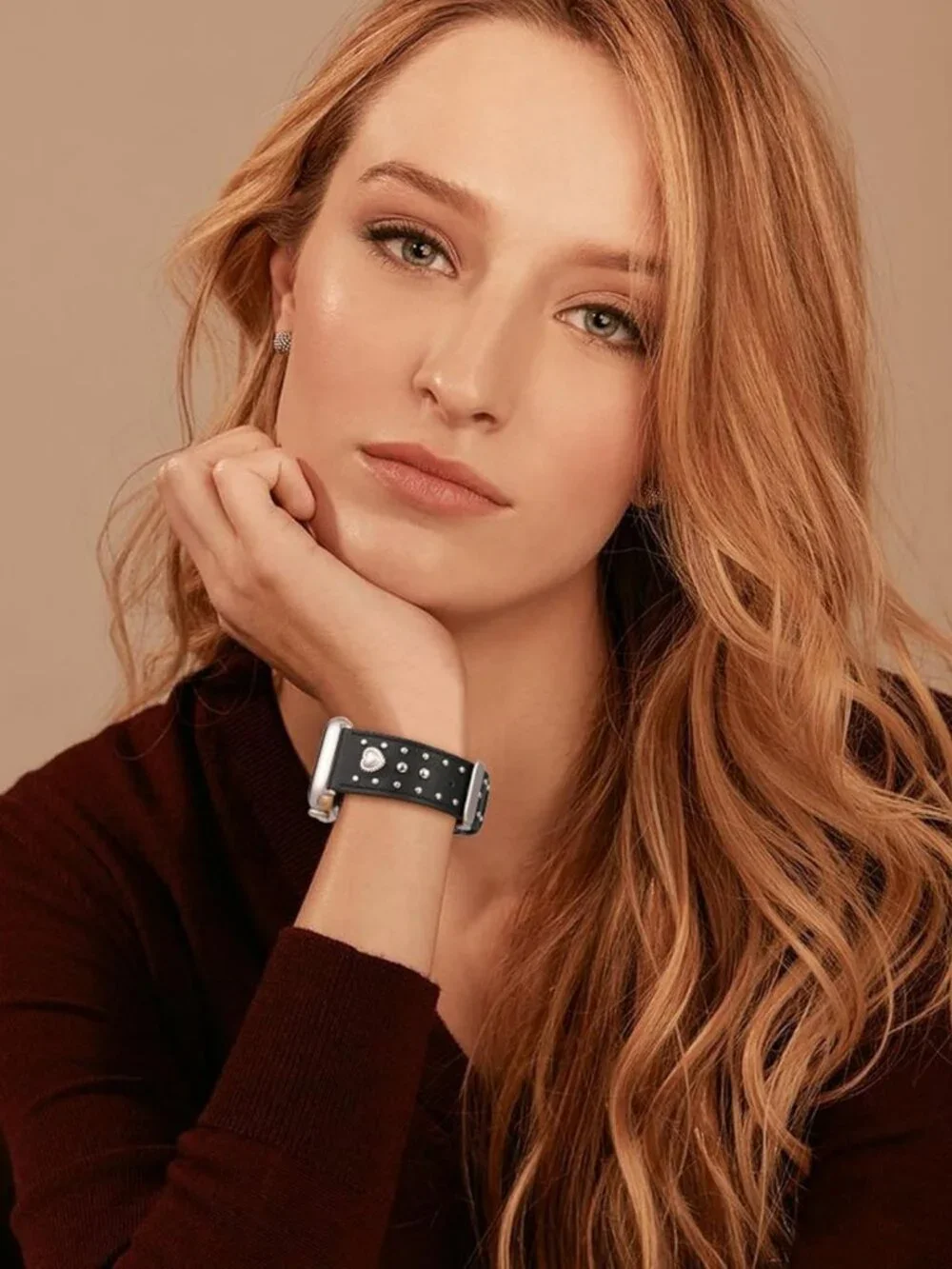 Stylish Studded Leather Apple Watch Band for Women - Adjustable & Durable Design